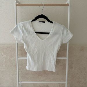 brandy melville white v-neck ribbed crop tee